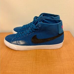 Nike SB Blazer Court Mid Sneakers